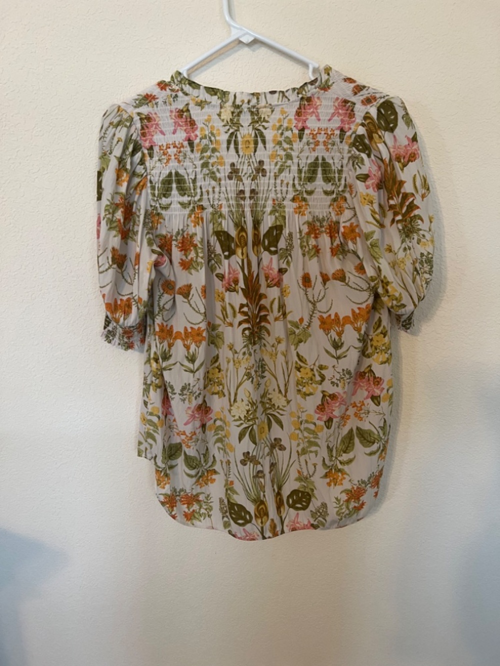 Rose & Olive Floral Print blouse High Low. Size 4 - Picture 3 of 5